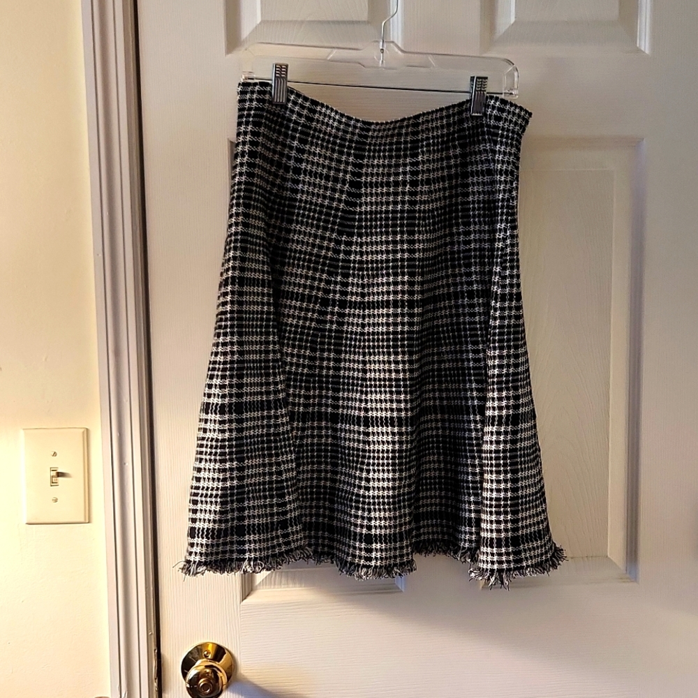 Knit Houndstooth Skirt